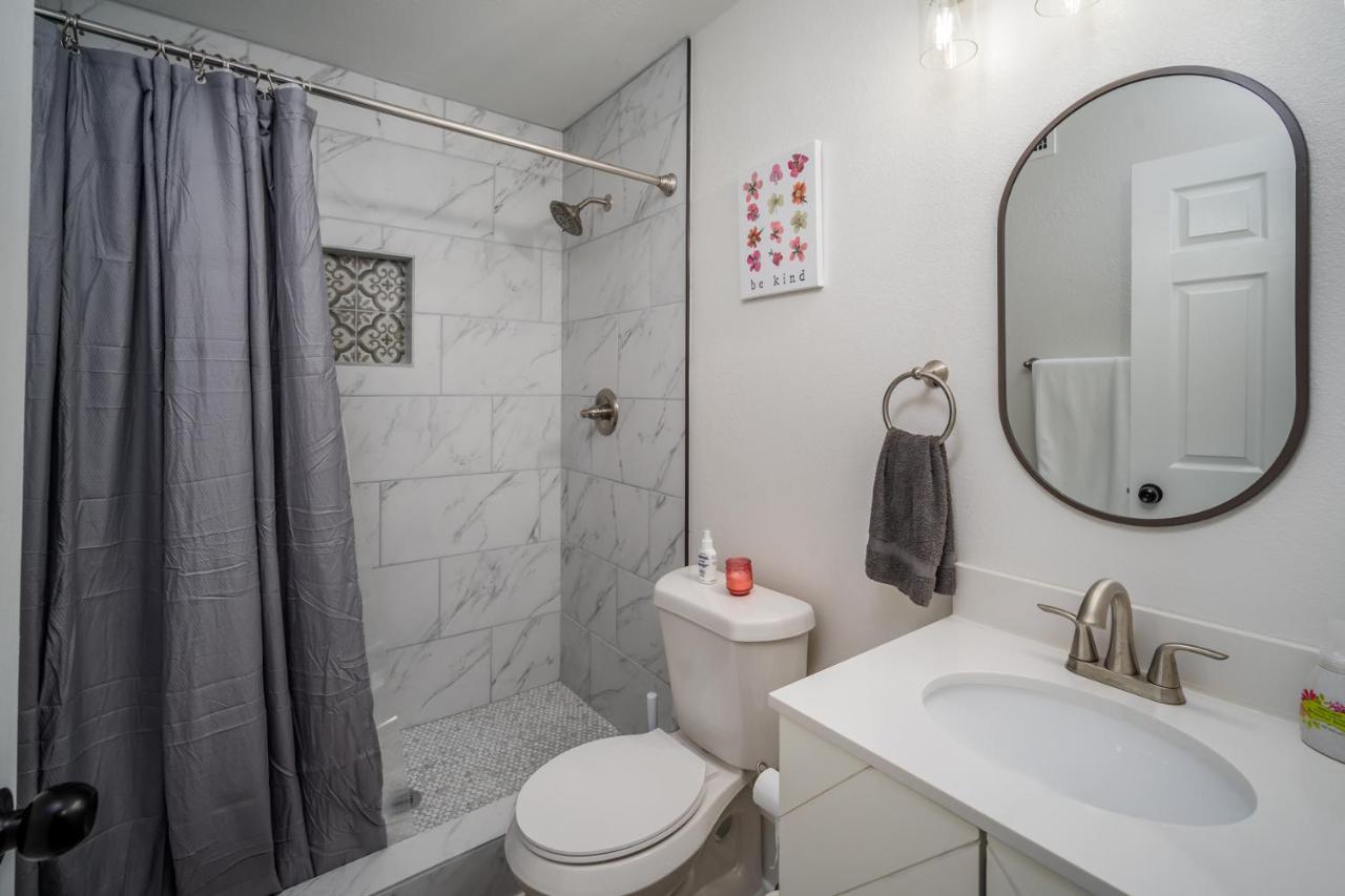 Spacious Home Near Downtown San Antonio Ngoại thất bức ảnh
